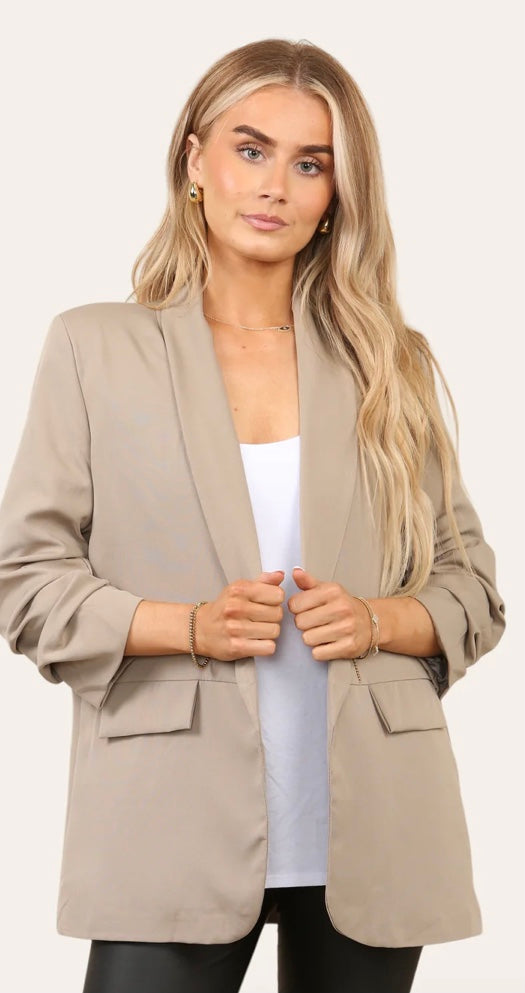 Basic Blazer with gathered sleeve
