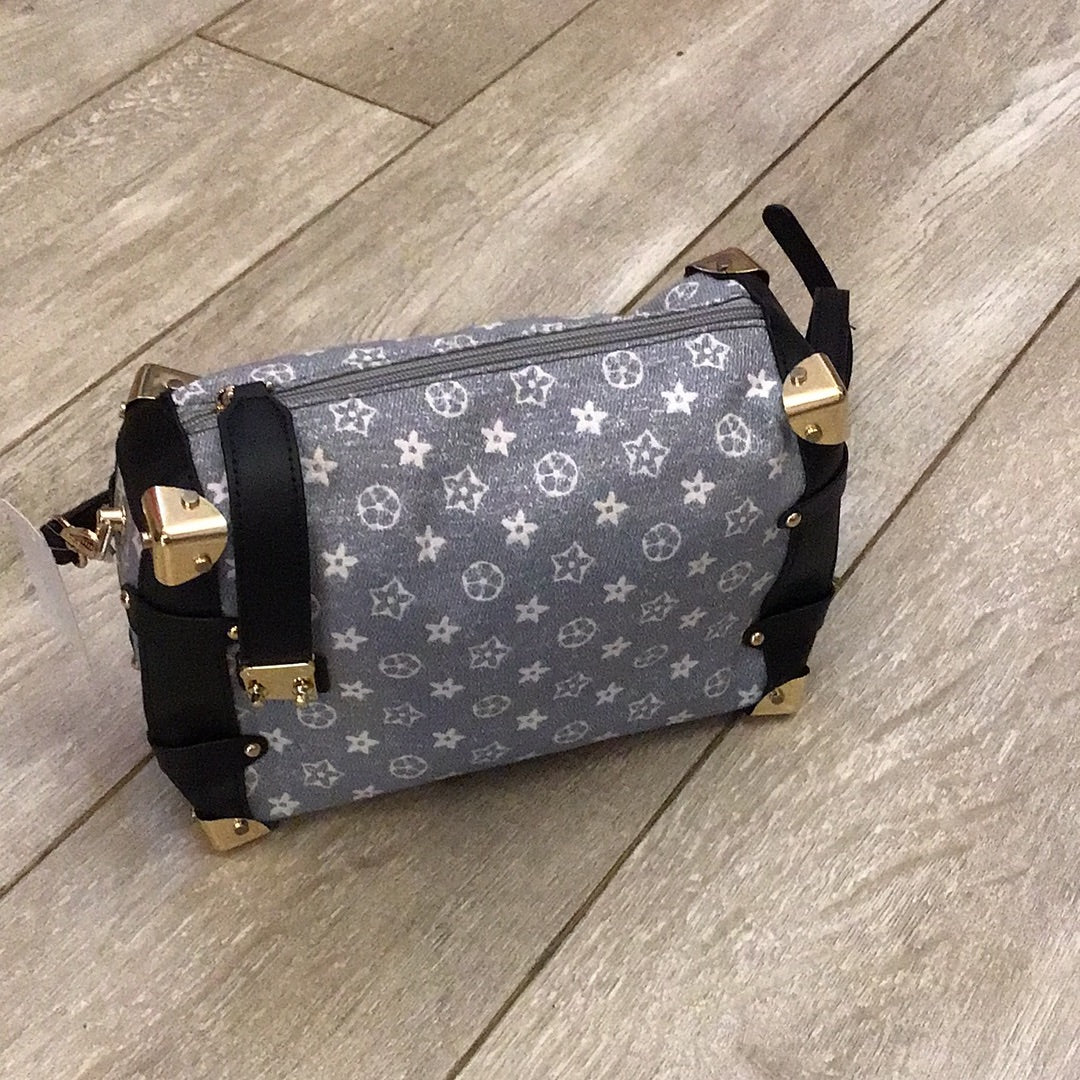 trunk style bag pale blue