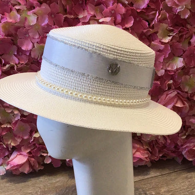 White boater hat