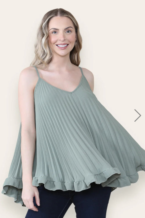 Pleated vest