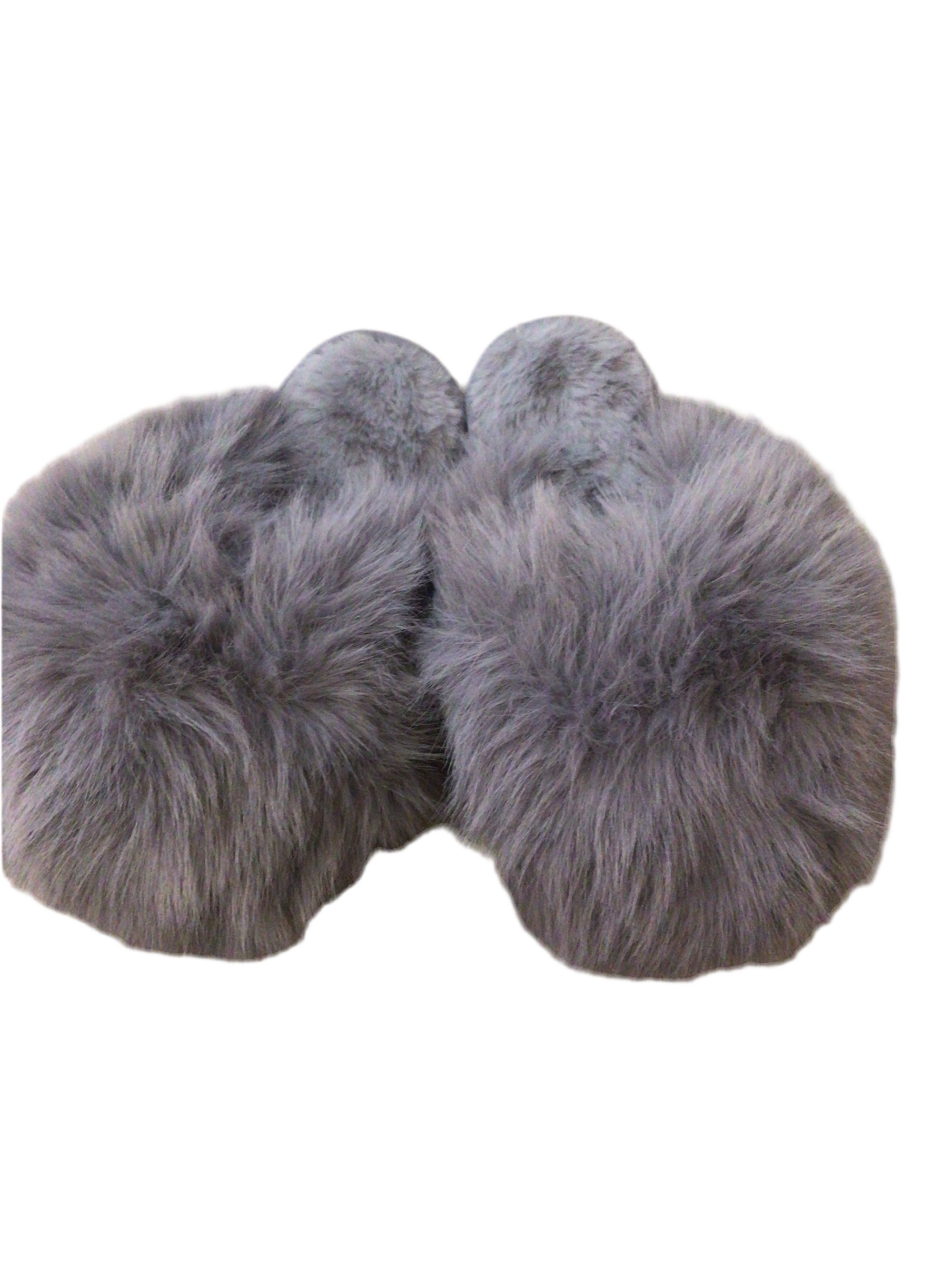 Oversize fluffy slippers