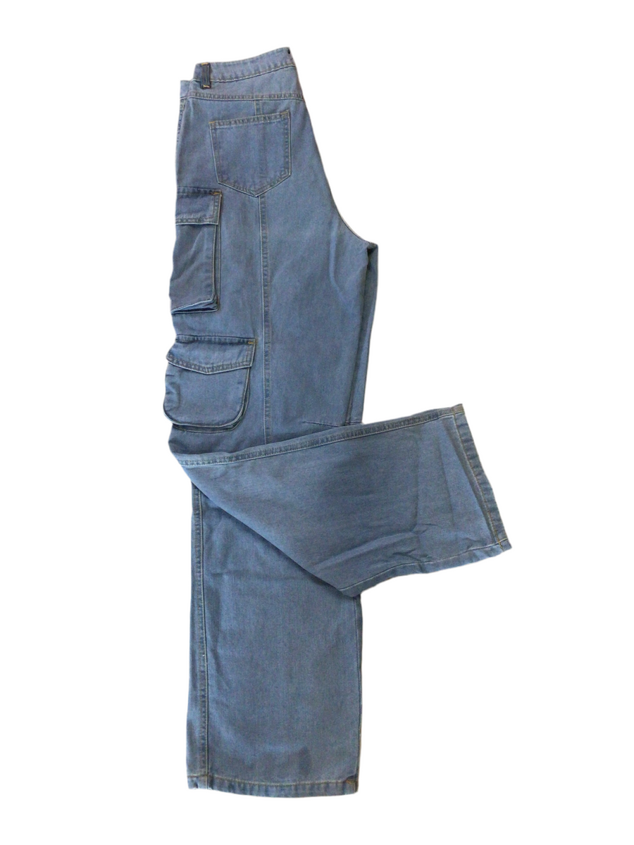 Wide leg cargo jean