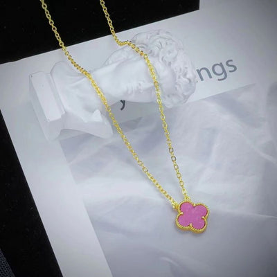 Four petals single clover necklace in Pink