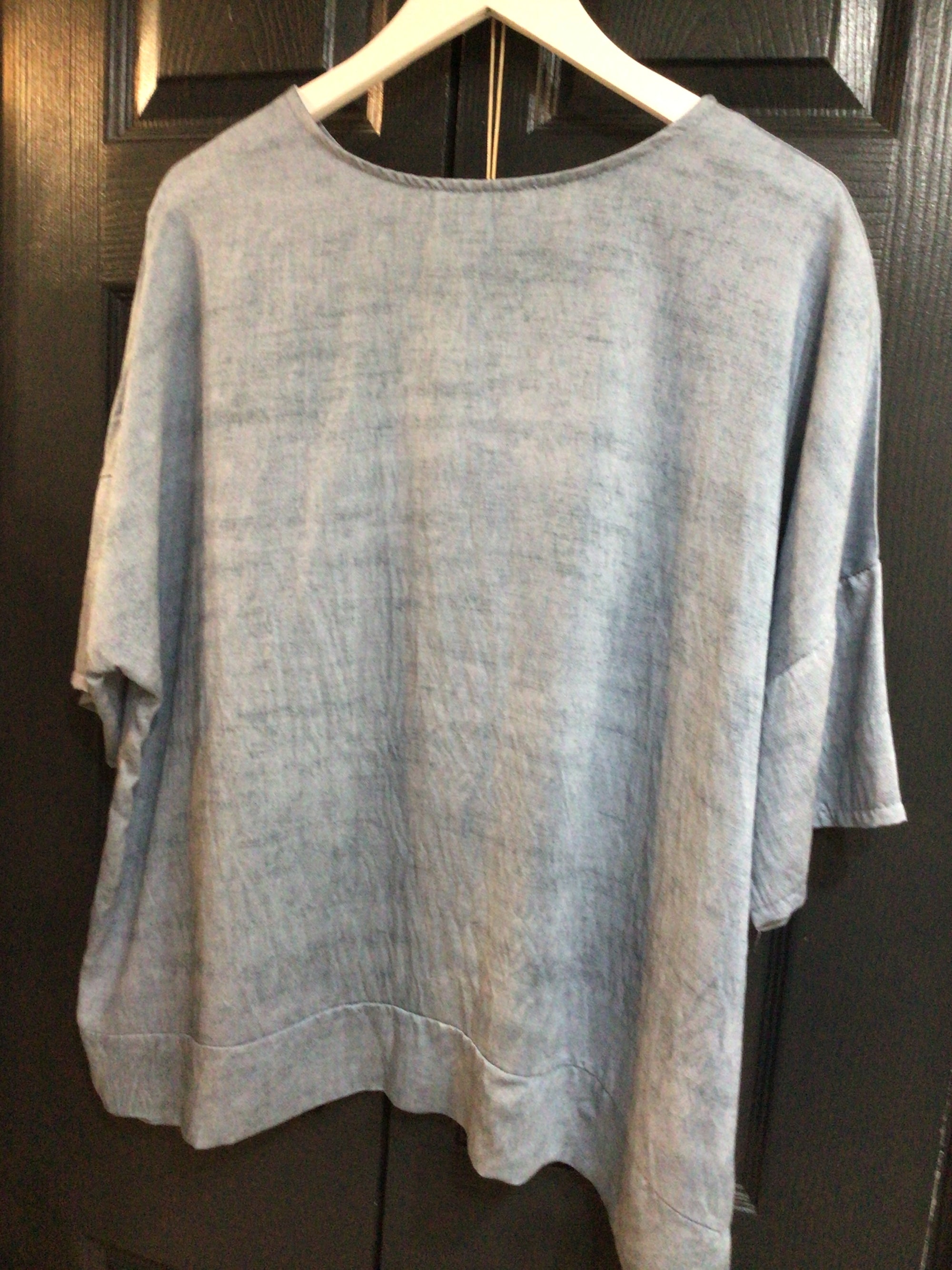 Oversized Top with Necklace