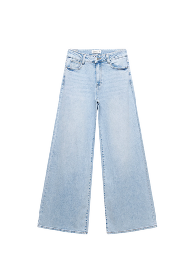 Wide leg jeans