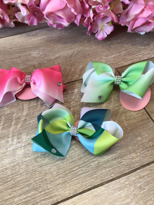 Diamanté Bow Hair Clip