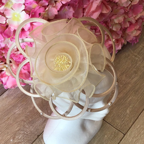 Beige headband fascinator with pearl